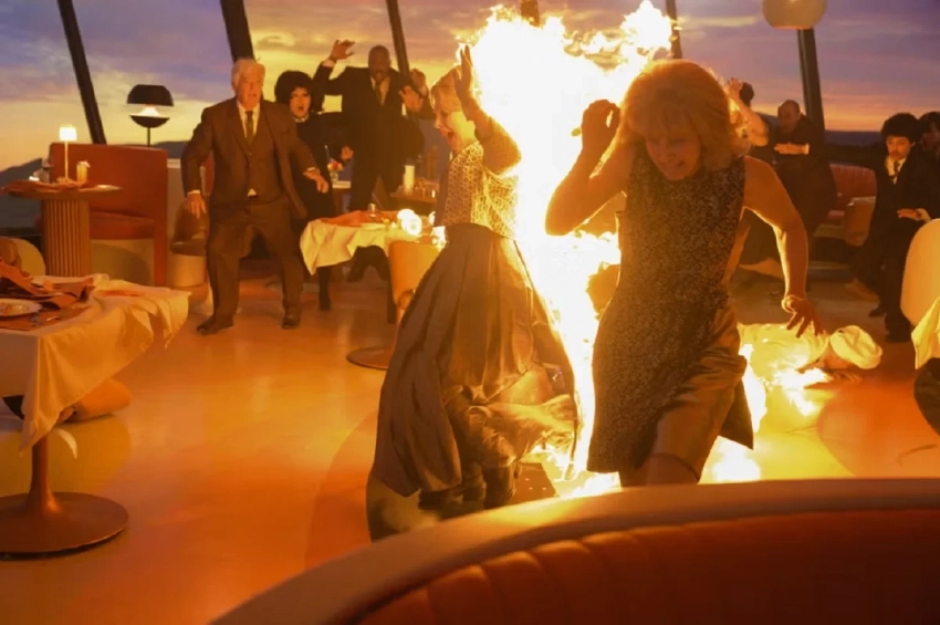 Создатели нового «Пункта назначения» подожгли 71-летнюю женщину и побили мировой рекорд