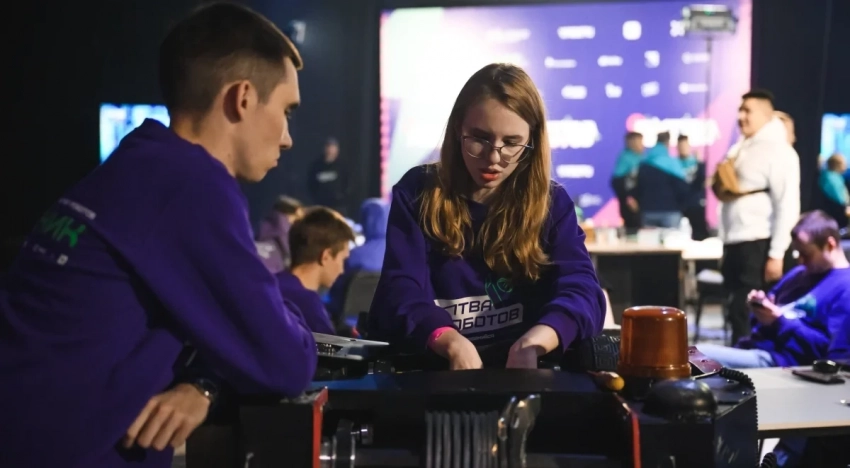 Более трёхсот команд из четырнадцати стран подали заявки на участие в «Битве роботов»