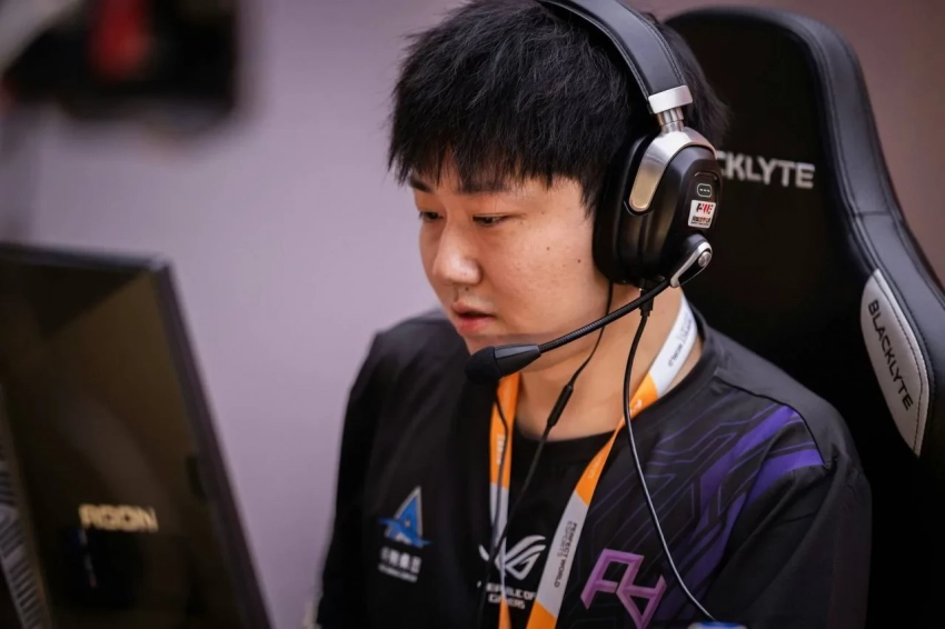 Команда Rare Atom по Counter-Strike 2 попрощалась с somebody