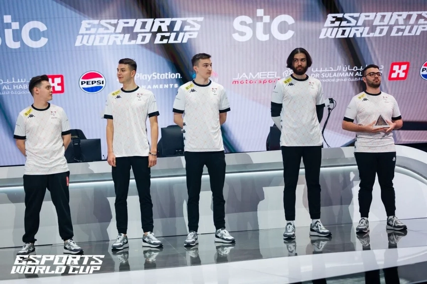 Virtus.pro обыграла Lynn Vision на FISSURE Playground 2 по Counter-Strike 2